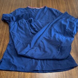 Vince Camuto Navy V-Neck Top and Joggers Scrub Set